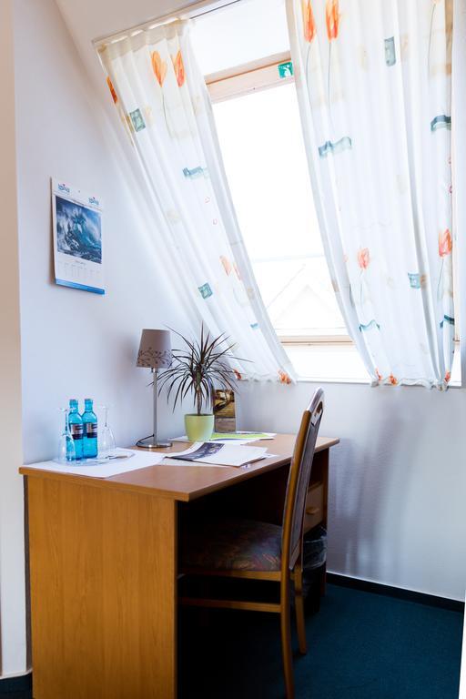 Stadthotel Kolpinghaus - Vier Ecken Werne Номер фото